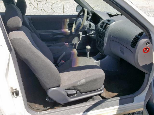 KMHCG35C63U247027 - 2003 HYUNDAI ACCENT GL WHITE photo 5