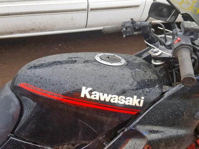 JKAEXVA19LA037692 - 1990 KAWASAKI EX500 BLACK photo 5