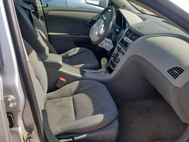1G1ZG57B39F128632 - 2009 CHEVROLET MALIBU LS SILVER photo 5