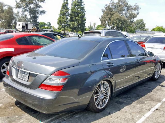 WDDNG71X27A033372 - 2007 MERCEDES-BENZ S 550 GRAY photo 4