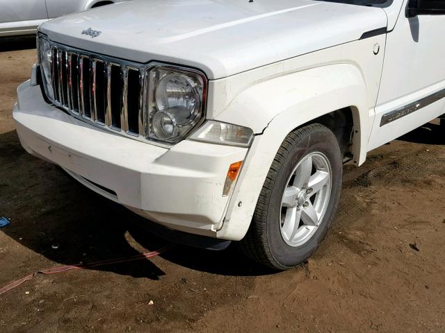 1C4PJMCK5CW102430 - 2012 JEEP LIBERTY LI WHITE photo 9