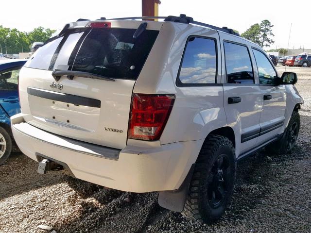 1J4HS48NX5C563450 - 2005 JEEP GRAND CHER WHITE photo 4