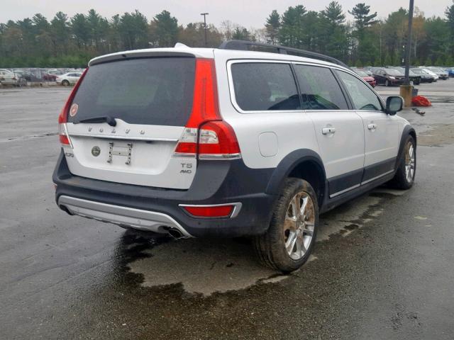 YV4612NMXG1266531 - 2016 VOLVO XC70 T5 WHITE photo 4