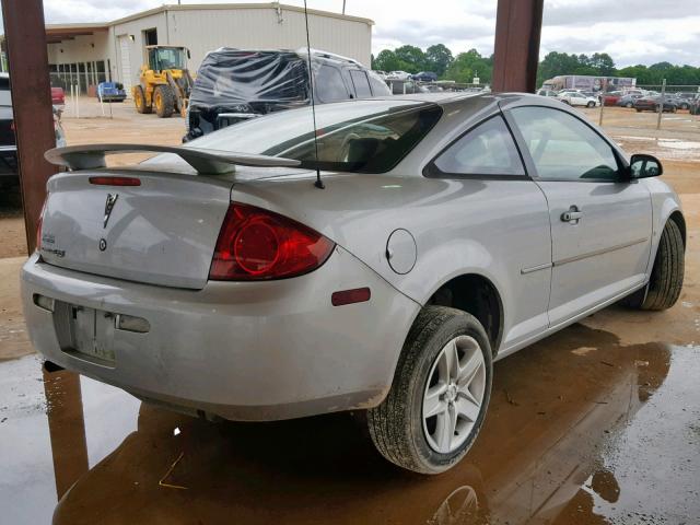 1G2AL15F077140912 - 2007 PONTIAC G5 SILVER photo 4