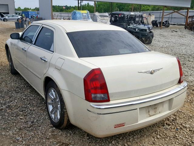 2C3JA53G85H614647 - 2005 CHRYSLER 300 TOURIN WHITE photo 3