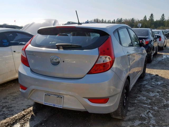 KMHCT5AE3GU238998 - 2016 HYUNDAI ACCENT SE SILVER photo 4