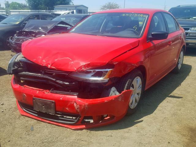 3VW2K7AJXCM352973 - 2012 VOLKSWAGEN JETTA BASE RED photo 2