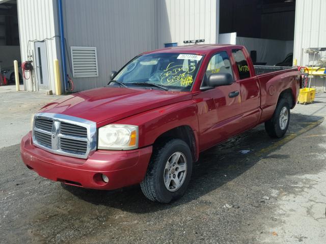 1D7HW42N46S517029 - 2006 DODGE DAKOTA SLT BURGUNDY photo 2