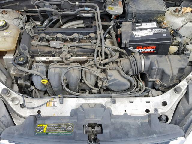 1FAHP34N46W213485 - 2006 FORD FOCUS ZX4 SILVER photo 7