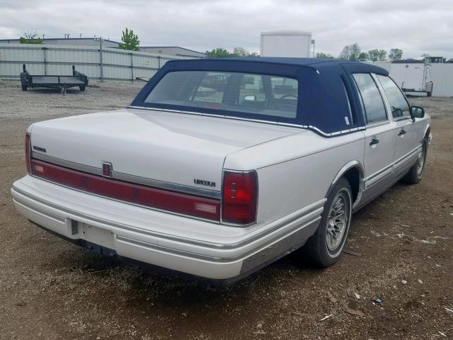 1LNLM83W9PY636763 - 1993 LINCOLN TOWN CAR C WHITE photo 4