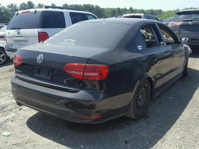3VW1K7AJ1FM280559 - 2015 VOLKSWAGEN JETTA BASE Սև լուսանկար 4