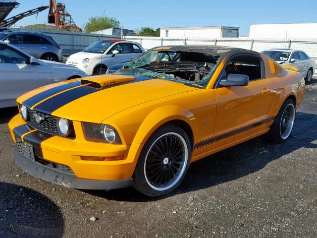 1ZVFT82H075334865 - 2007 FORD MUSTANG GT YELLOW photo 2