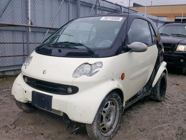 WMEAJ00F26J273306 - 2006 SMART FORTWO WHITE photo 2