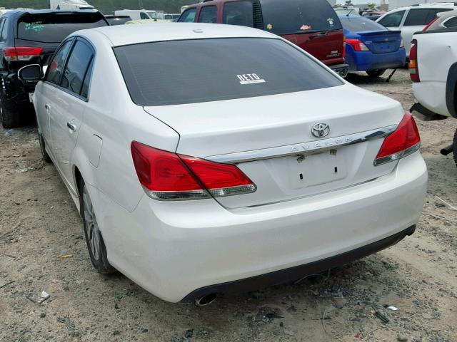 4T1BK3DB4BU436325 - 2011 TOYOTA AVALON BAS WHITE photo 3