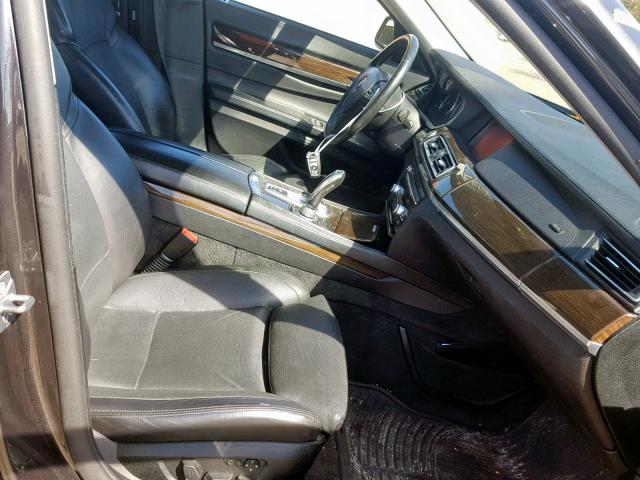 WBAKC6C55BC394037 - 2011 BMW ALPINA B7 Grau Foto 5