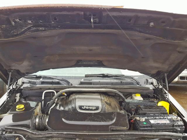 1J8HG58237C553440 - 2007 JEEP COMMANDER BLACK photo 7