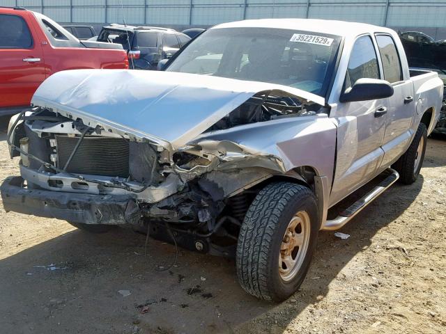 1D7HE28K67S160622 - 2007 DODGE DAKOTA QUA SILVER photo 2