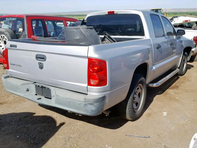 1D7HE28K67S160622 - 2007 DODGE DAKOTA QUA SILVER photo 4