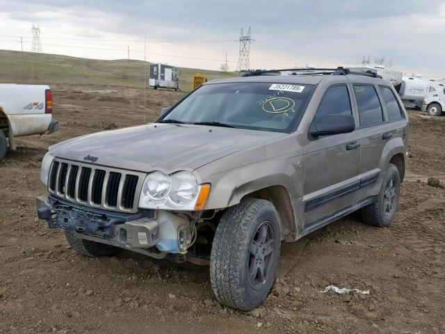 1J4HR48N05C523535 - 2005 JEEP GRAND CHER BEIGE photo 2