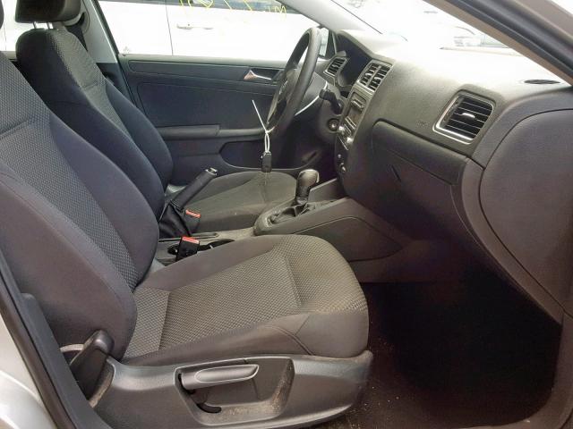 3VW2K7AJ3BM389958 - 2011 VOLKSWAGEN JETTA BASE SILVER photo 5