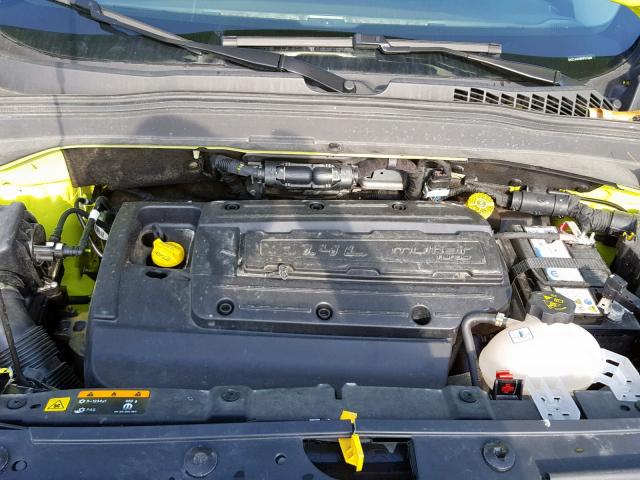 ZACCJAAH6HPG12486 - 2017 JEEP RENEGADE S GREEN photo 7