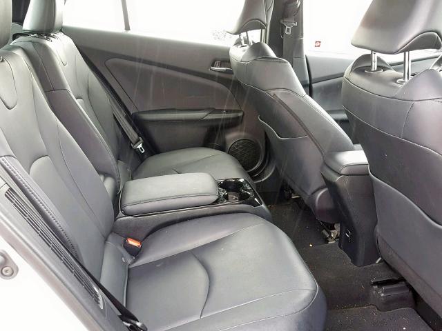 JTDKARFP8H3063047 - 2017 TOYOTA PRIUS PRIM 银色 照片 6