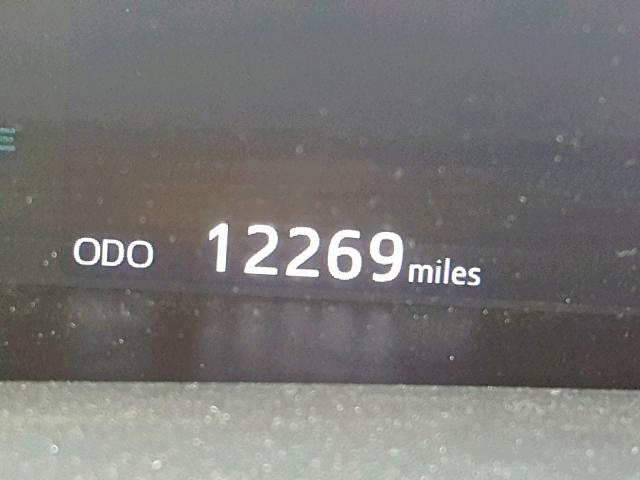 JTDKARFP8H3063047 - 2017 TOYOTA PRIUS PRIM 银色 照片 8