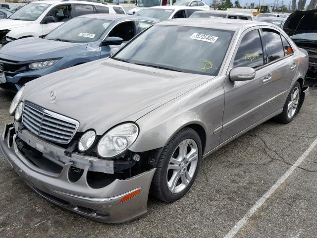 WDBUF56J46A828941 - 2006 MERCEDES-BENZ E 350 GRAY photo 2