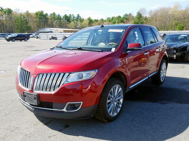 2LMDJ8JK1DBL46091 - 2013 LINCOLN MKX RED photo 2