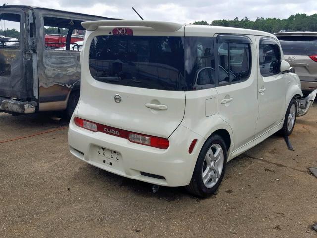 JN8AZ28R69T112214 - 2009 NISSAN CUBE BASE WHITE photo 4