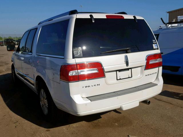 5LMJJ3J58BEJ02402 - 2011 LINCOLN NAVIGATOR WHITE photo 3