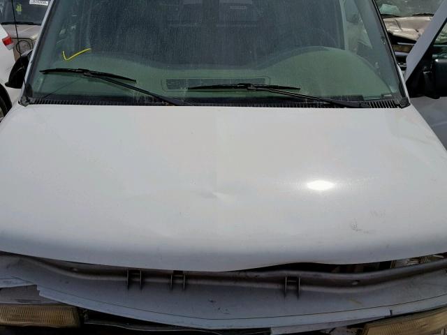 1GCDM19W6YB174948 - 2000 CHEVROLET ASTRO WHITE photo 7