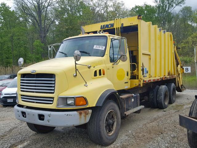 2FZXEMCB1YAG22116 - 2000 STERLING TRUCK LT 9500 YELLOW photo 2