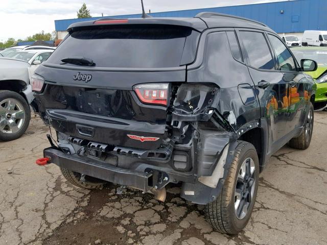 3C4NJDDB2JT232075 - 2018 JEEP COMPASS TR BLACK photo 4