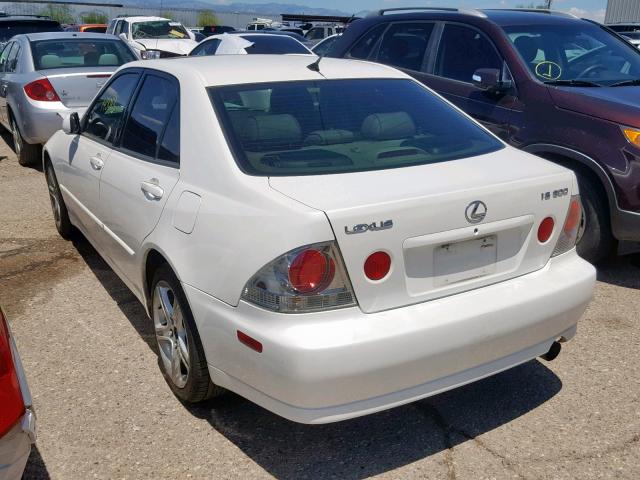 JTHBD192320058323 - 2002 LEXUS IS 300 WHITE photo 3