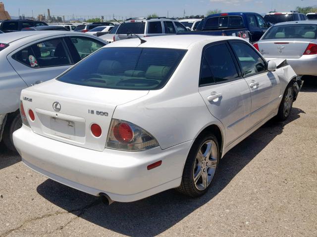 JTHBD192320058323 - 2002 LEXUS IS 300 WHITE photo 4