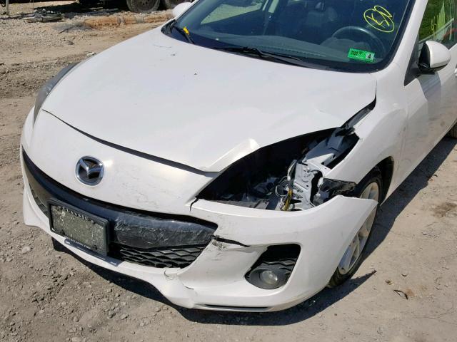 JM1BL1W59D1777012 - 2013 MAZDA 3 S WHITE photo 9