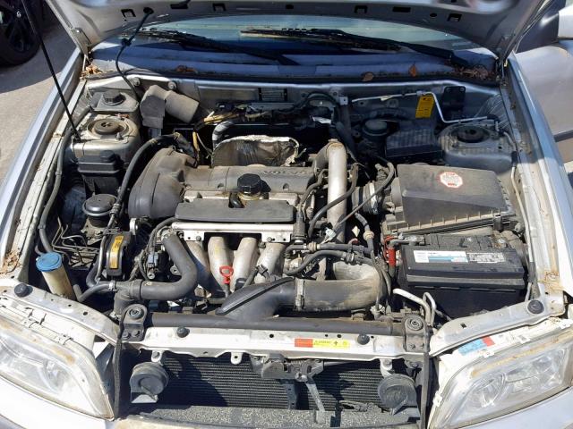 YV1VS29521F749076 - 2001 VOLVO S40 1.9T SILVER photo 7