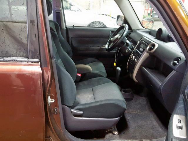 JTLKT324064126821 - 2006 TOYOTA SCION XB 棕色 照片 5