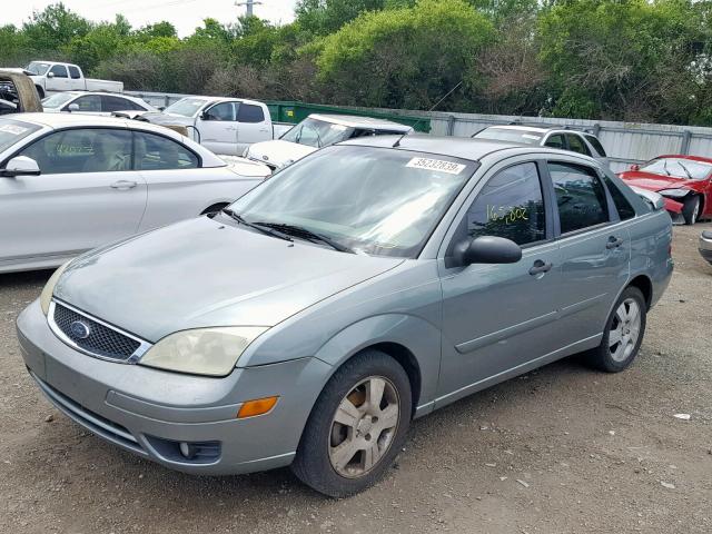 1FAHP34N96W244232 - 2006 FORD FOCUS ZX4 GREEN photo 2