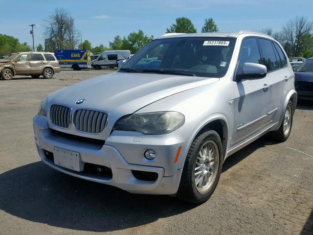 5UXFE8C50AL311332 - 2010 BMW X5 XDRIVE4 SILVER photo 2