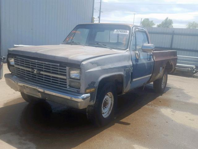 1GCGC24M9DJ107904 - 1983 CHEVROLET C20 RED photo 2