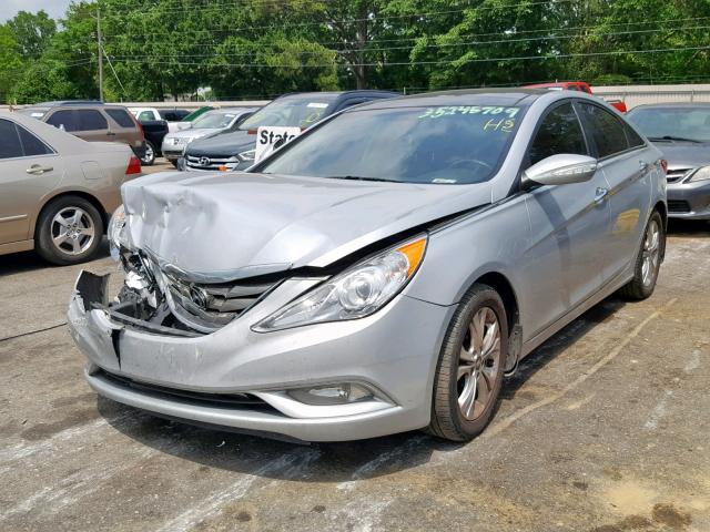 5NPEC4AC9DH627303 - 2013 HYUNDAI SONATA SE SILVER photo 2