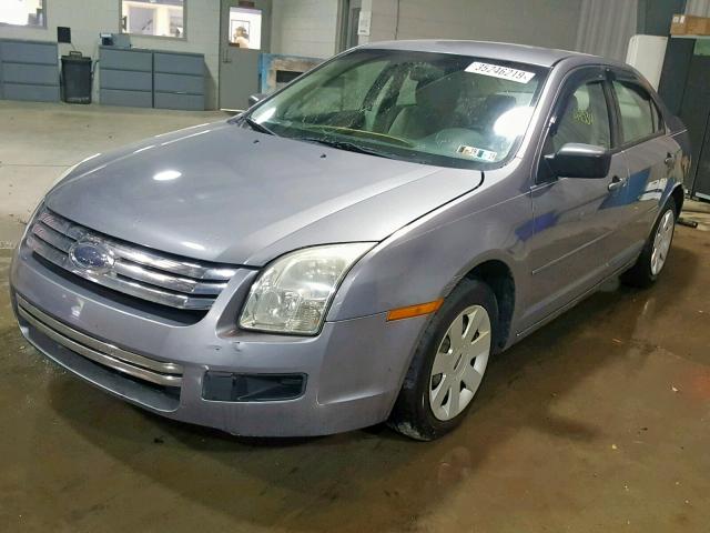 3FAFP06Z76R119609 - 2006 FORD FUSION S GRAY photo 2