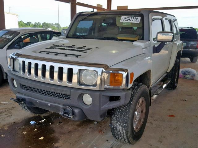 5GTDN136068314341 - 2006 HUMMER H3 WHITE photo 2