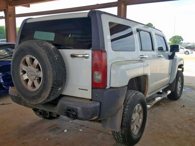 5GTDN136068314341 - 2006 HUMMER H3 WHITE photo 4