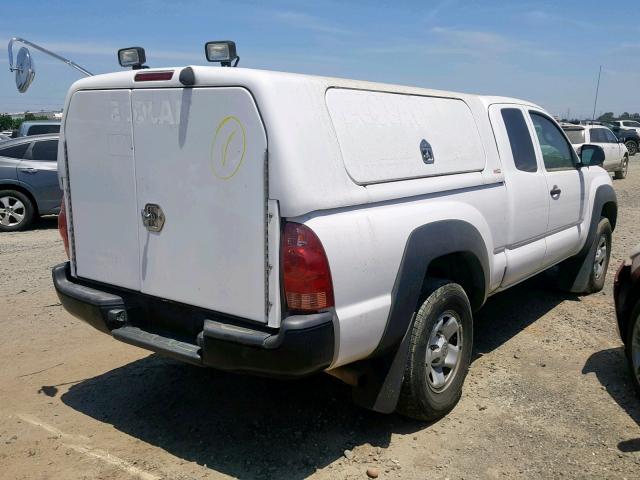 5TFTX4GN9FX047805 - 2015 TOYOTA TACOMA PRE WHITE photo 4