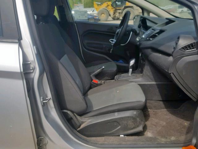 3FADP4TJ3GM169435 - 2016 FORD FIESTA S SILVER photo 5