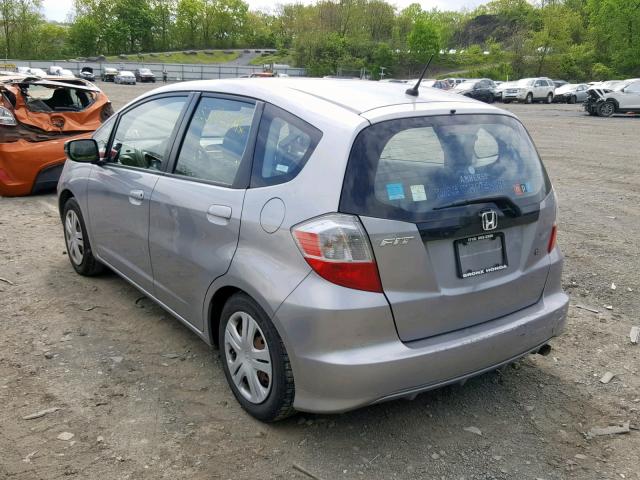 JHMGE88209S048327 - 2009 HONDA FIT GRAY photo 3