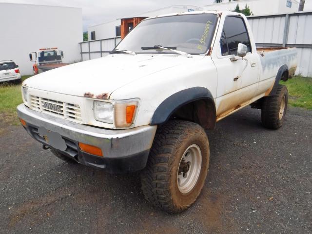 JT4VN02D4K6001403 - 1989 TOYOTA PICKUP 1/2 WHITE photo 2